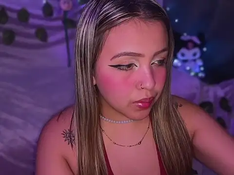 Snapshot of Moon_Velvet_ chatting on February 25, 2026, 7:14 pm Moon Velvet online show from February 25, 2026, 7:14 pm