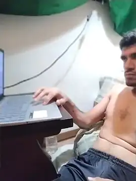 Snapshot of Lorcas_CharlyUC chatting on March 2, 2026, 4:35 am Lorcas CharlyUC online show from March 2, 2026, 4:35 am