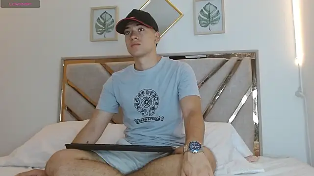 oliver   saint online show from April 4, 2026, 11:11 pm