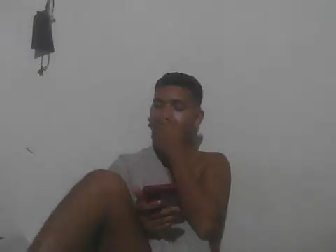 Snapshot of Ruel_2002 chatting on March 2, 2026, 2:13 pm Ruel 2002 online show from March 2, 2026, 2:13 pm