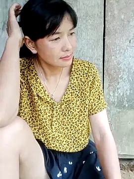 rinrin7700 online show from May 15, 2026, 1:25 am