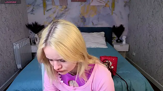 Tessa Ashe online show from April 5, 2026, 9:16 am