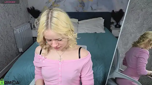 Tessa Ashe online show from April 12, 2026, 9:12 am