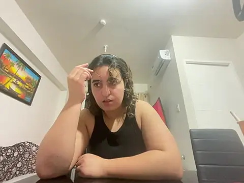 yassiestar online show from March 13, 2026, 6:24 pm