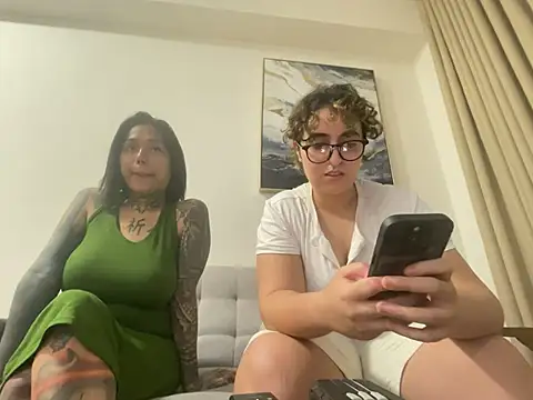 Snapshot of yassiestar chatting on March 3, 2026, 4:36 pm yassiestar online show from March 3, 2026, 4:36 pm