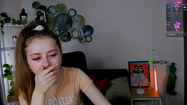 cassandra nik online show from April 8, 2026, 7:21 am