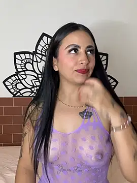 Emily cute777 online show from February 26, 2026, 5:18 am