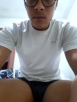 SweetMig online show from February 28, 2026, 4:12 am