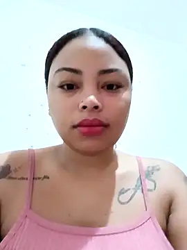 Naomi Summer  online show from February 27, 2026, 5:57 pm