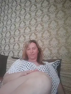 Snapshot of ChristinaYork chatting on June 19, 2026, 9:59 am ChristinaYork online show from June 19, 2026, 9:59 am