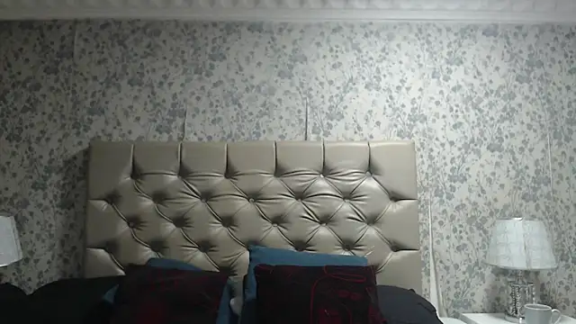 DanteLuxx online show from March 19, 2026, 3:28 am