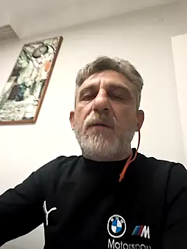 Snapshot of arelll34 chatting on February 25, 2026, 11:59 pm arelll34 online show from February 25, 2026, 11:59 pm