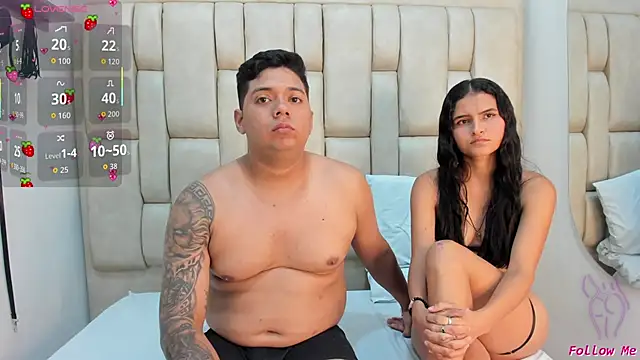 Snapshot of SweetAndSavage_OS chatting on March 2, 2026, 7:54 pm SweetAndSavage OS online show from March 2, 2026, 7:54 pm