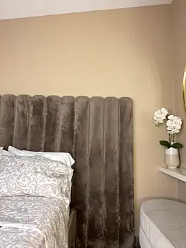 SofiBaez online show from March 4, 2026, 12:02 pm