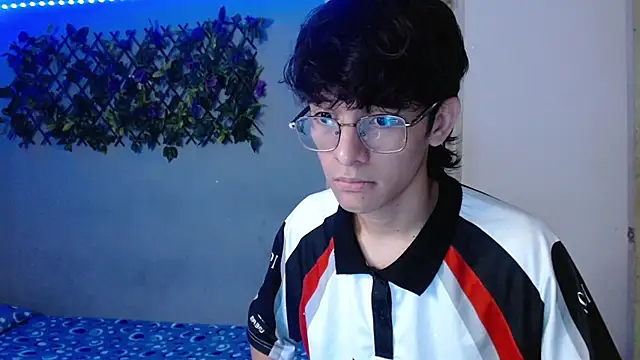 noah millerx online show from March 9, 2026, 4:05 am