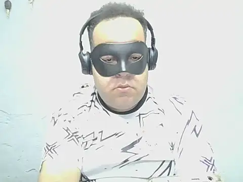 UrsoBissexualPauGrosso online show from March 23, 2026, 3:06 am