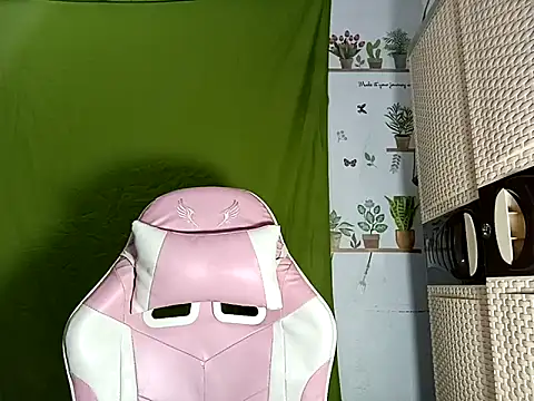 missrica13 online show from March 13, 2026, 6:18 am