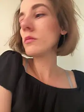 Kamorana online show from April 17, 2026, 10:07 am