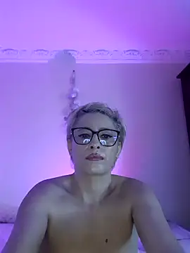 Snapshot of LunaBlaise chatting on June 1, 2026, 6:35 am LunaBlaise online show from June 1, 2026, 6:35 am