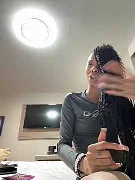 Snapshot of tinkyybae chatting on February 28, 2026, 7:30 am tinkyybae online show from February 28, 2026, 7:30 am