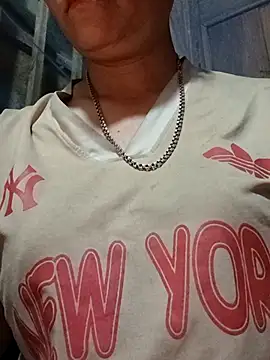 Lindxx-hot online show from April 13, 2026, 10:03 pm