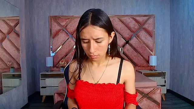 LilyRossi  online show from May 26, 2026, 12:14 pm