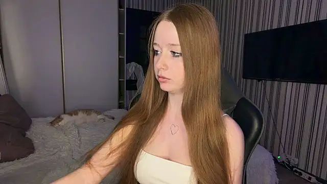 Emily Rass  online show from March 29, 2026, 3:24 pm