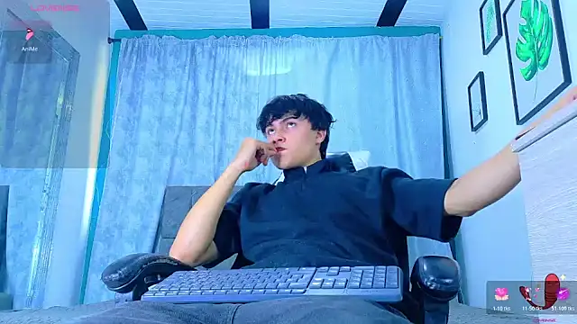 Snapshot of Dantekent chatting on May 3, 2026, 1:58 pm Dantekent online show from May 3, 2026, 1:58 pm