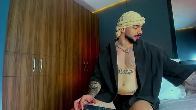 massimo visconti online show from March 11, 2026, 2:38 am