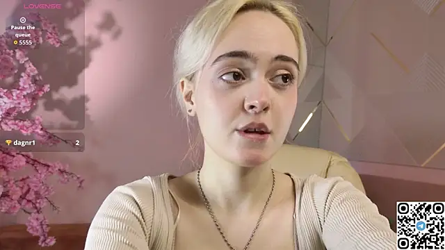 Bambi Bloom online show from April 2, 2026, 5:14 am