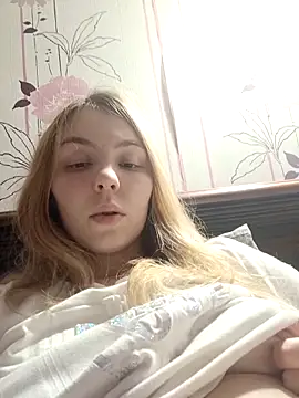Snapshot of Prinseska27 chatting on March 9, 2026, 8:34 pm Prinseska27 online show from March 9, 2026, 8:34 pm