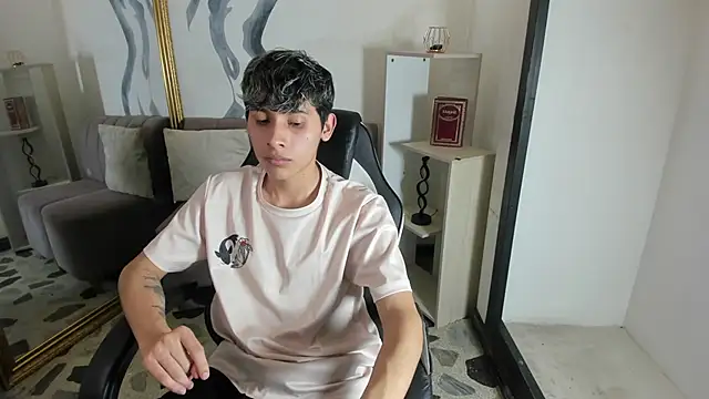 Snapshot of DeilanWolf chatting on March 1, 2026, 5:40 am DeilanWolf online show from March 1, 2026, 5:40 am