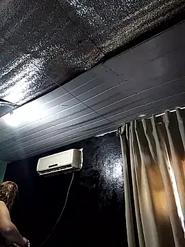 Snapshot of momismilf544 chatting on March 31, 2026, 5:26 pm momismilf544 online show from March 31, 2026, 5:26 pm