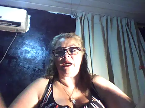 Snapshot of momismilf544 chatting on March 29, 2026, 2:46 am momismilf544 online show from March 29, 2026, 2:46 am