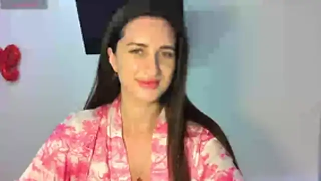 EveLuxe01 online show from March 21, 2026, 4:22 pm