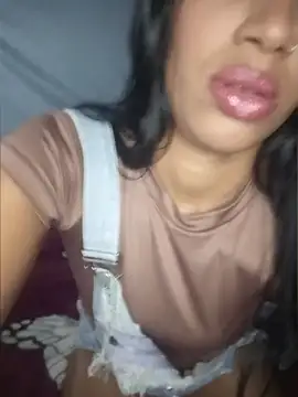 FlorSalvaje  online show from March 28, 2026, 12:55 am