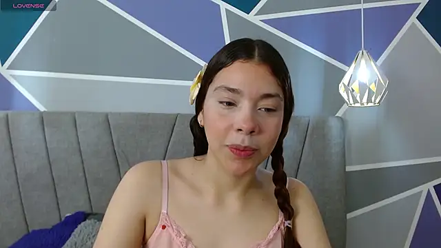 Sweet kitty 05 online show from June 16, 2026, 9:15 pm