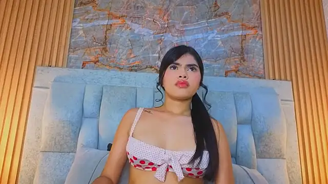 Katty Roose2 online show from April 8, 2026, 7:37 pm