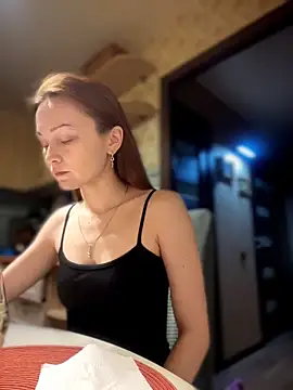 SadieSink  online show from March 8, 2026, 4:54 pm