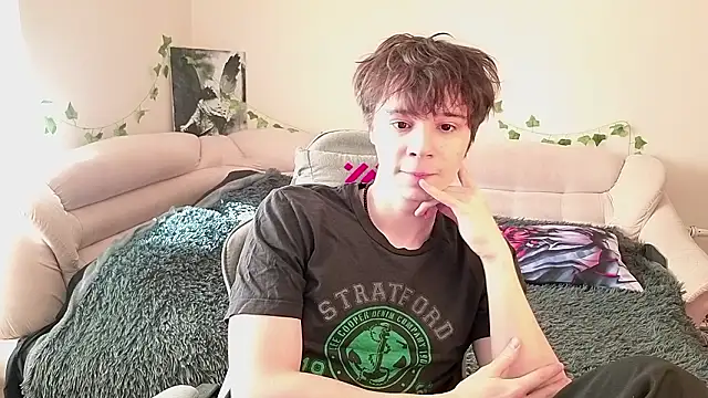 AnthonyCuutie online show from March 22, 2026, 7:54 am