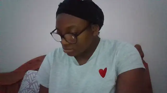 SexyGemBeauty online show from April 10, 2026, 10:17 pm