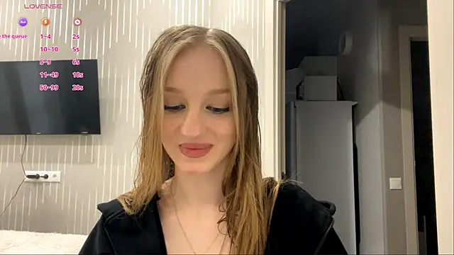 Anika Socutehe online show from June 7, 2026, 3:06 pm