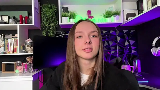 Snapshot of ClydeStiliner chatting on March 3, 2026, 9:16 am ClydeStiliner online show from March 3, 2026, 9:16 am