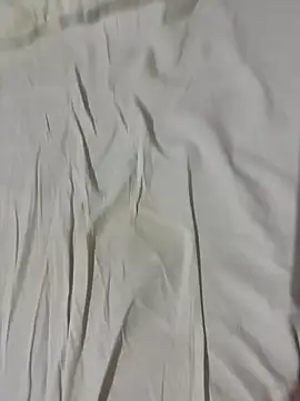 GloriaKariolaki online show from March 5, 2026, 2:02 pm