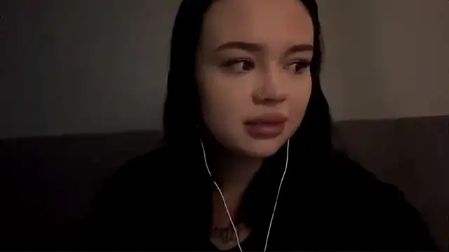 Snapshot of PerfectLila chatting on March 4, 2026, 4:20 am PerfectLila online show from March 4, 2026, 4:20 am