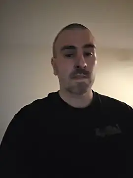 Snapshot of Biggbaddwulf7 chatting on March 24, 2026, 9:09 am Biggbaddwulf7 online show from March 24, 2026, 9:09 am