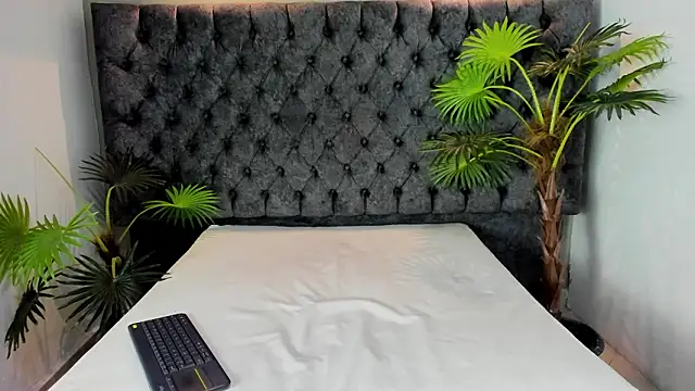 Snapshot of ZANE_EVANS chatting on February 28, 2026, 1:11 pm ZANE EVANS online show from February 28, 2026, 1:11 pm