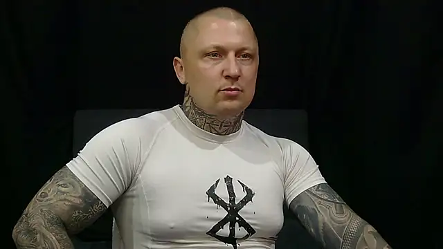 Snapshot of devilWithTats chatting on May 26, 2026, 11:19 am devilWithTats online show from May 26, 2026, 11:19 am