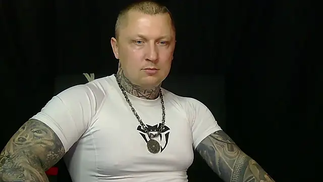 Snapshot of devilWithTats chatting on June 9, 2026, 3:02 pm devilWithTats online show from June 9, 2026, 3:02 pm