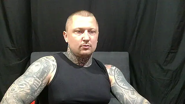 Snapshot of devilWithTats chatting on June 6, 2026, 9:36 am devilWithTats online show from June 6, 2026, 9:36 am